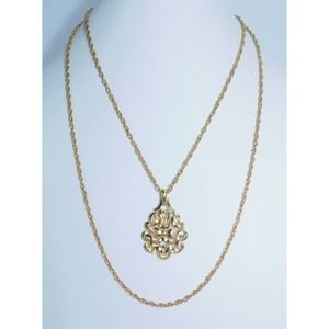 Vintage Trifari Gold Tone Double Chain Pendant Necklace